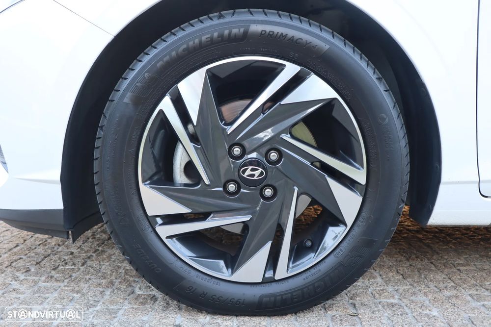 Hyundai i20 1.0 T-GDI Style DCT - 10