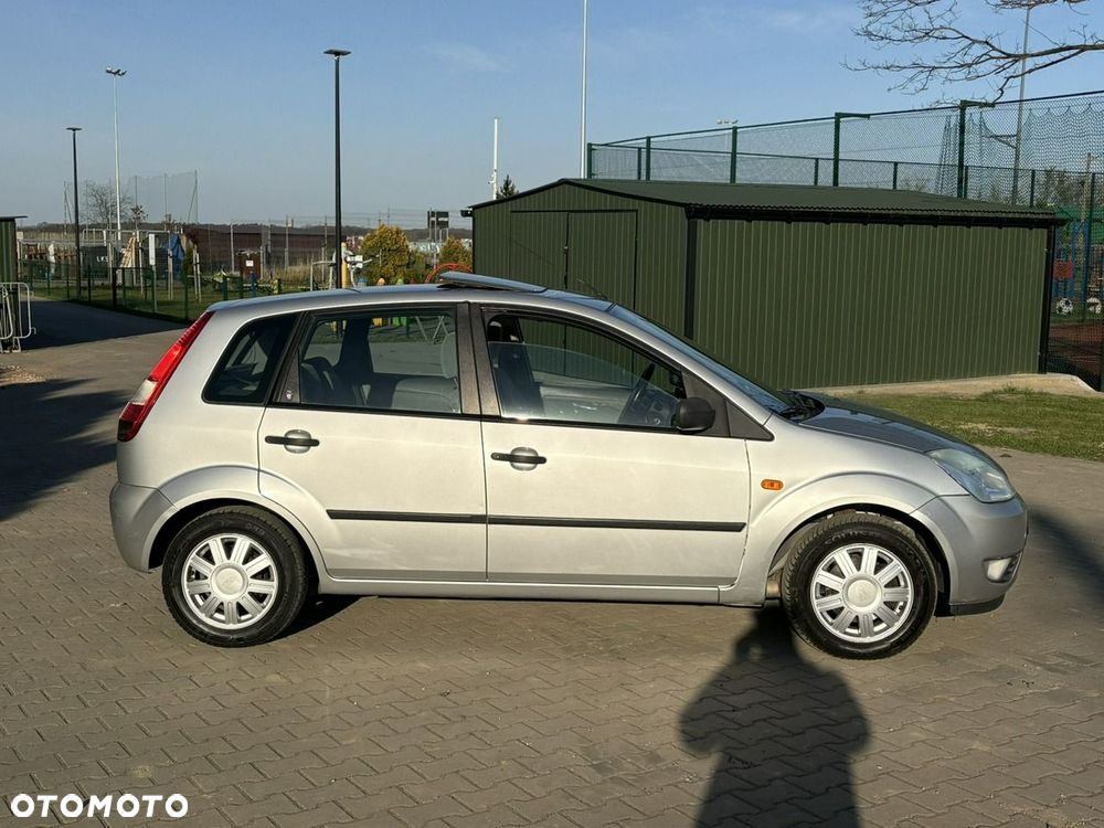 Ford Fiesta 1.4 Silver Magic - 8
