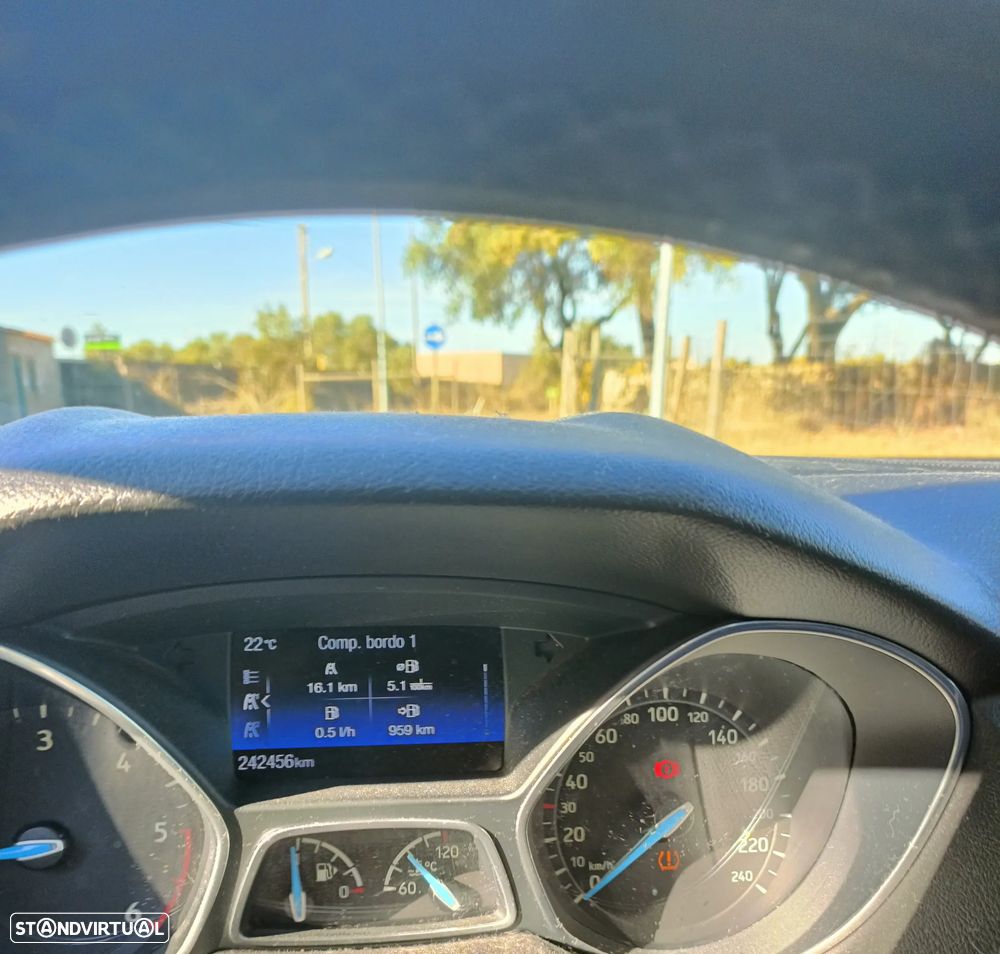 Ford Focus SW - 11