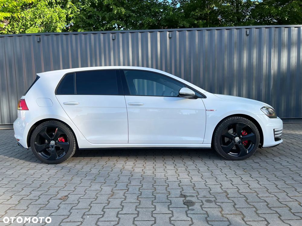 Volkswagen Golf GTI (BlueMotion Technology) DSG - 1