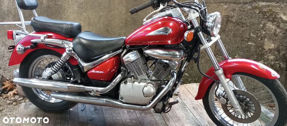Suzuki Intruder - 5