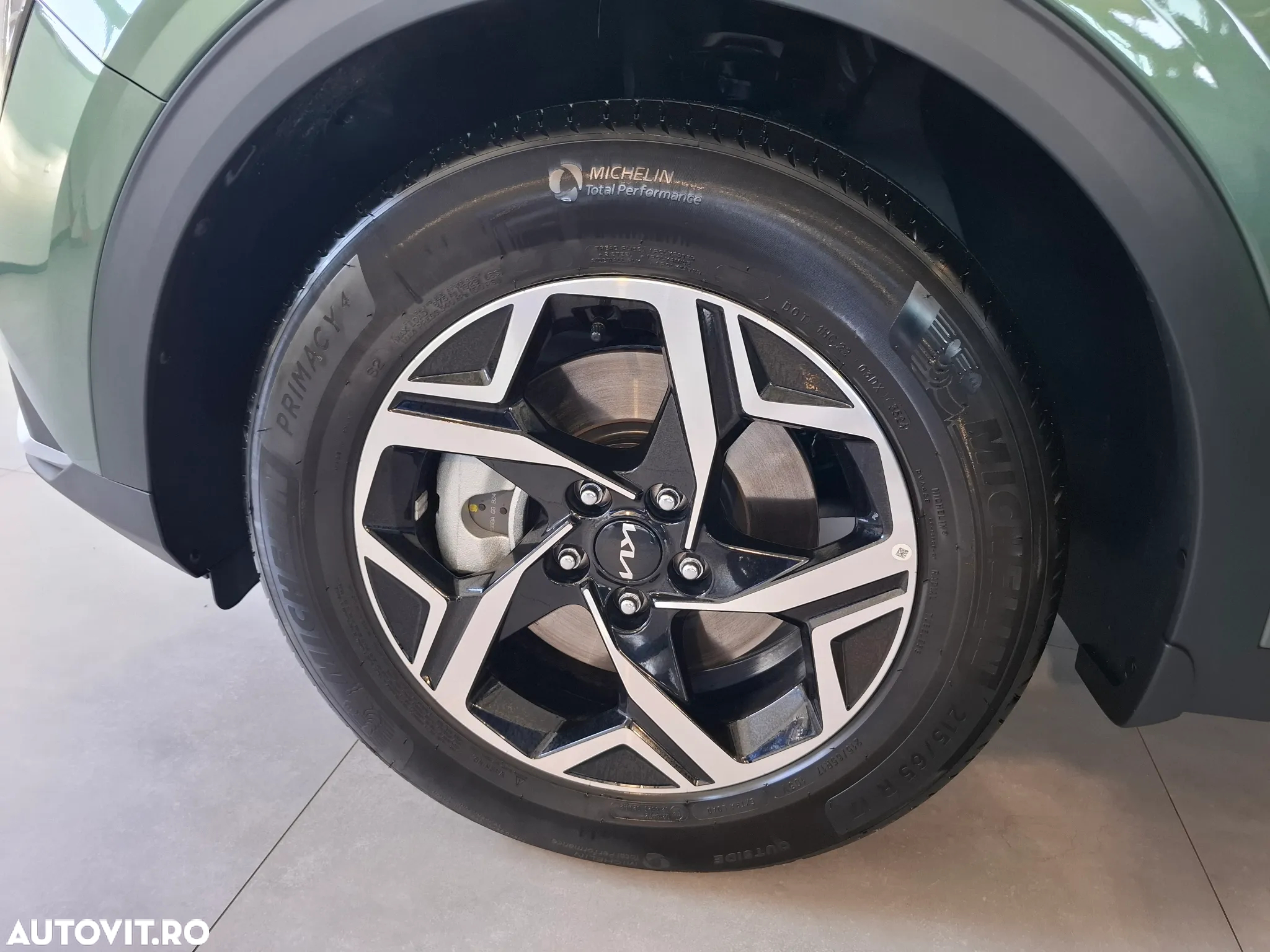 Kia Sportage 1.6 T-GDI 7DCT HP 4x2 MHEV Urban - 40