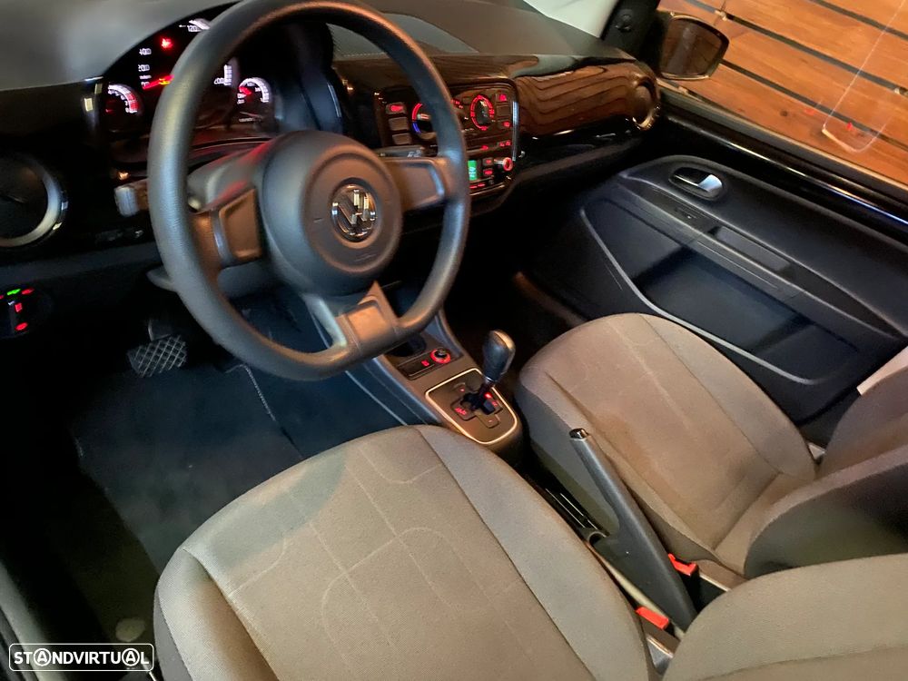 VW Up! 1.0 BlueMotion Move Auto - 6