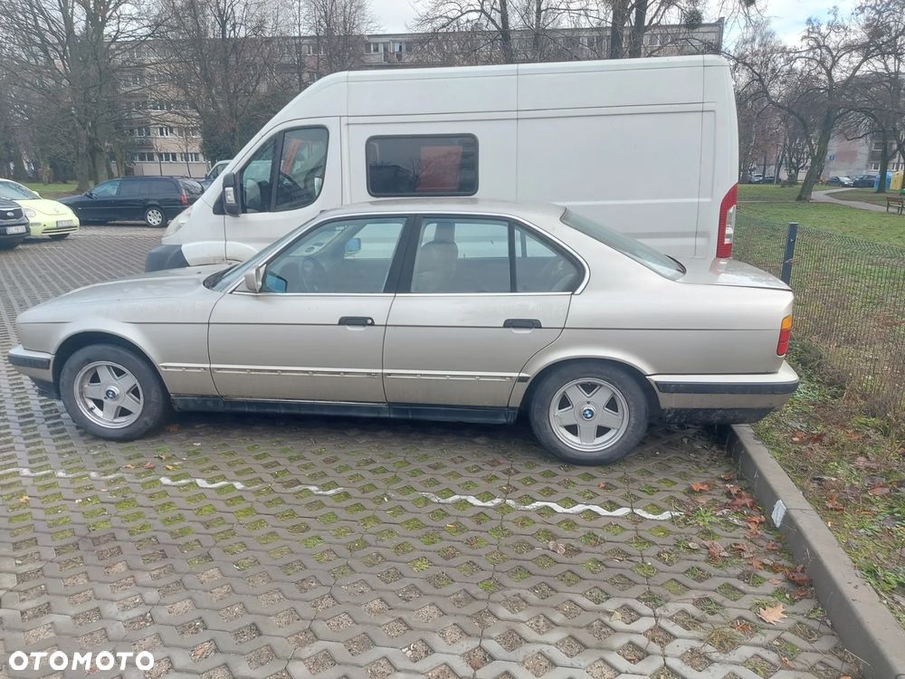 BMW Seria 5 - 1
