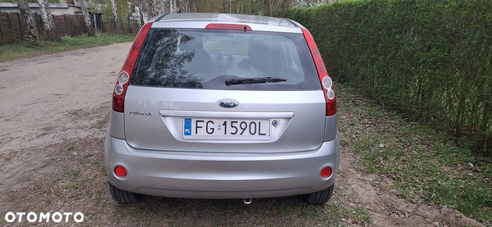Ford Fiesta 1.4 Ghia - 18