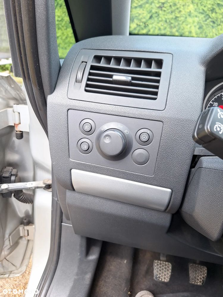 Opel Zafira 1.8 Cosmo EU5 - 12