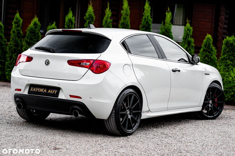 Alfa Romeo Giulietta 1750 TBi QV TCT - 15