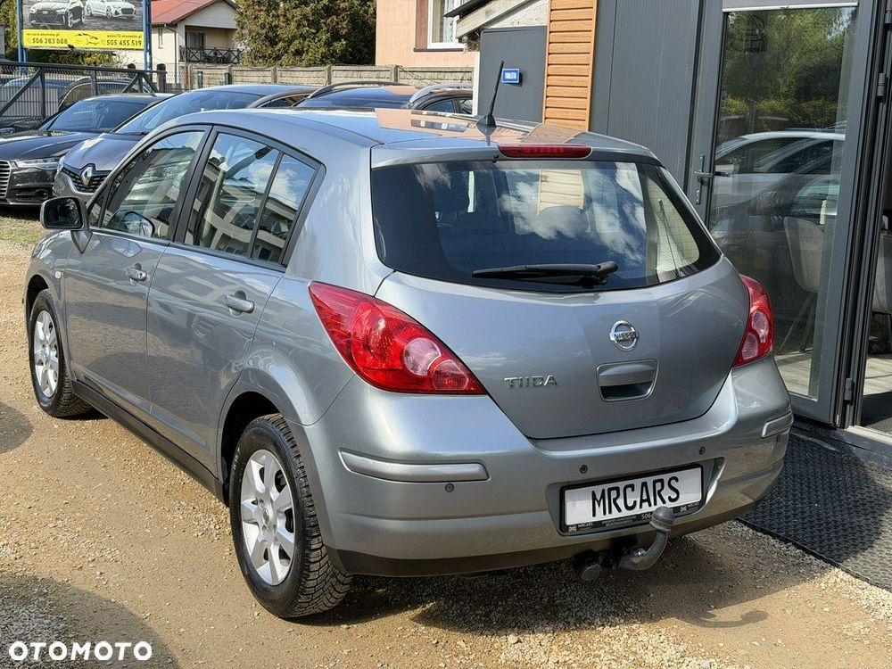 Nissan Tiida - 8