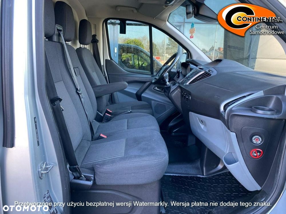 Ford Transit Custom - 11