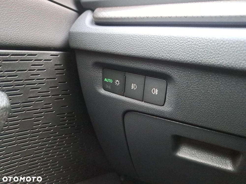 Skoda Octavia 1.5 TSI mHEV Drive Essence DSG - 24