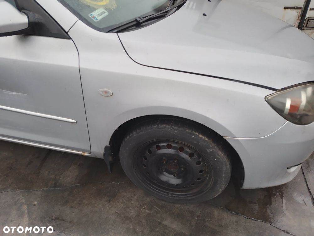 MAZDA 3 BK 1.6B 03-07 RADIO 22V - 9