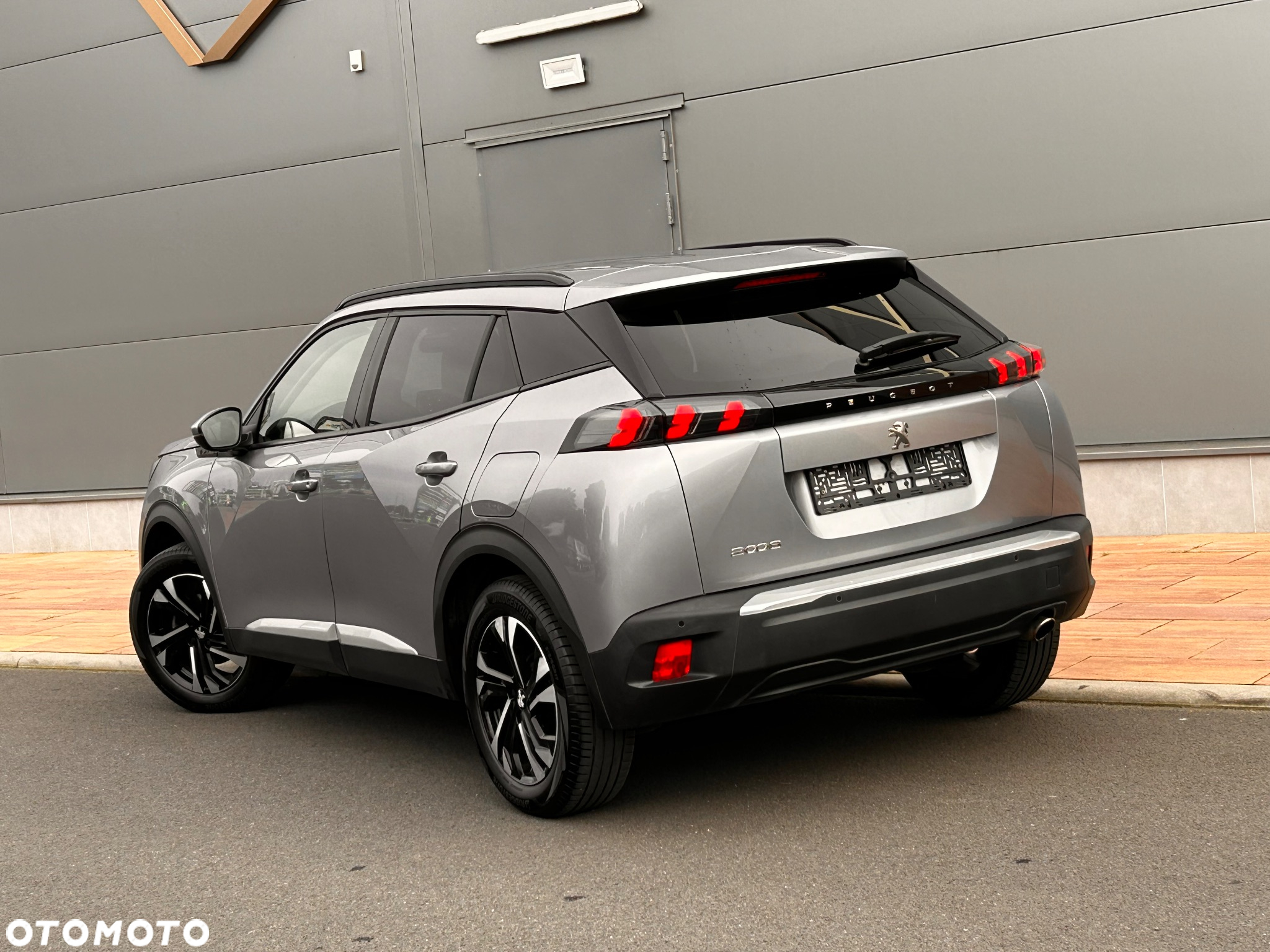 Peugeot 2008 - 18