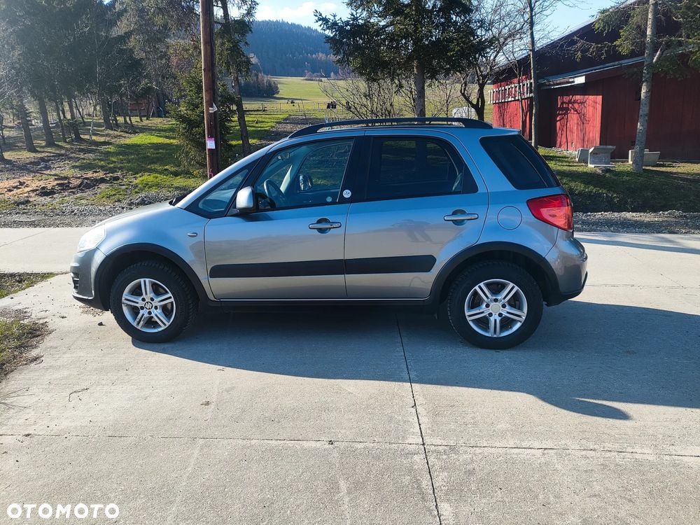 Suzuki SX4 1.6 VVT 4x4 Comfort - 10