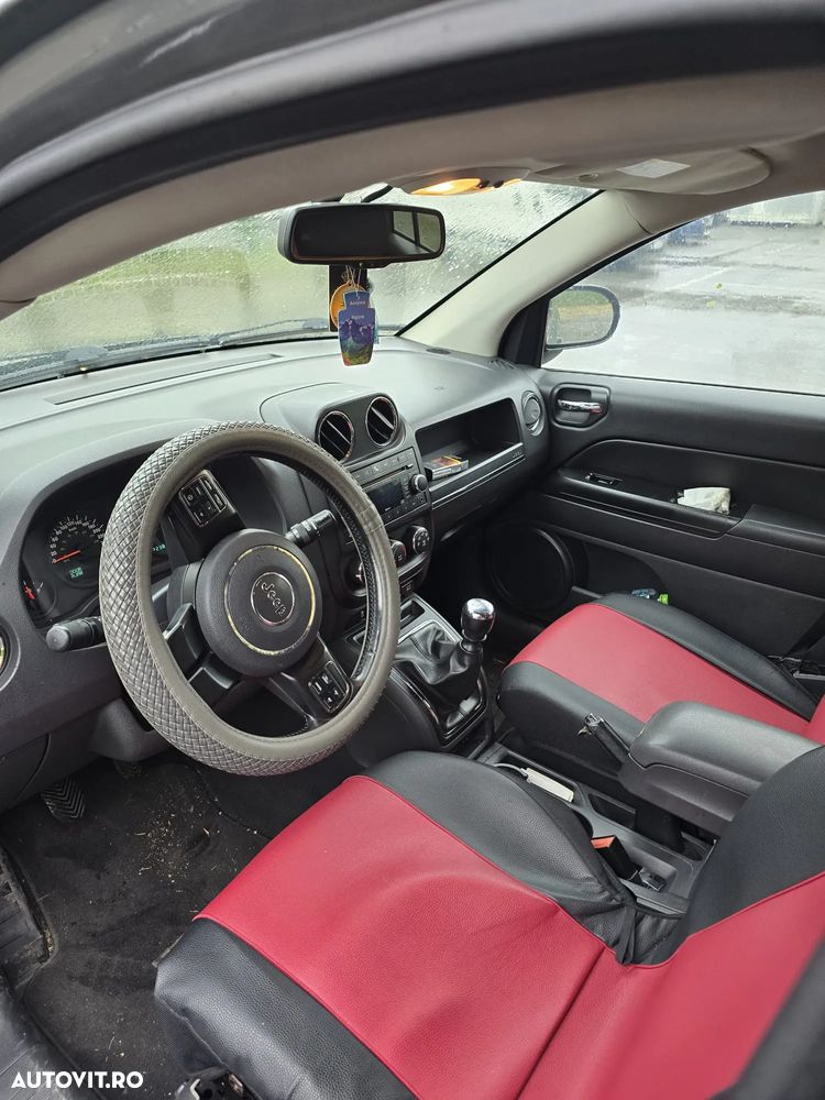 Jeep Compass - 2