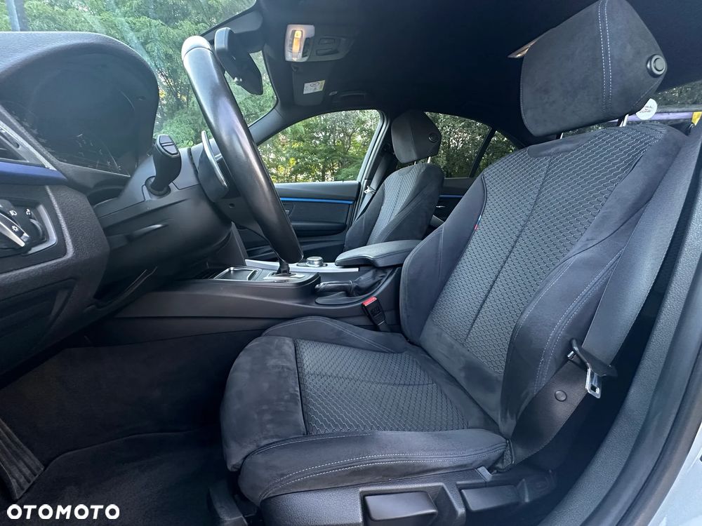 BMW Seria 3 330i xDrive M Sport Sport - 21