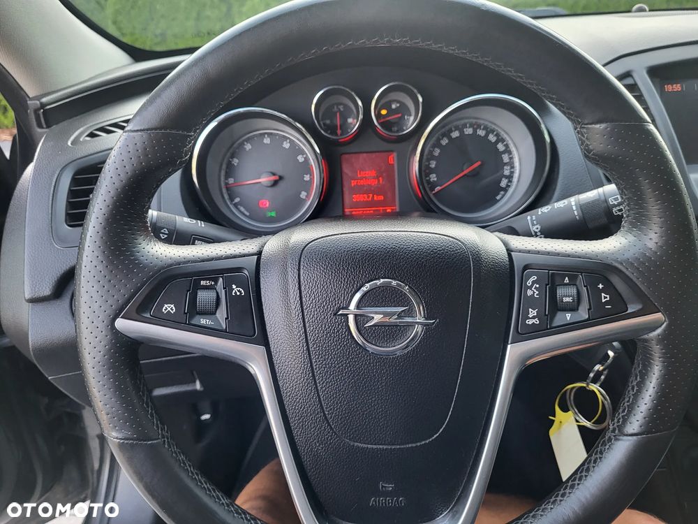 Opel Insignia 1.6 T Cosmo - 13