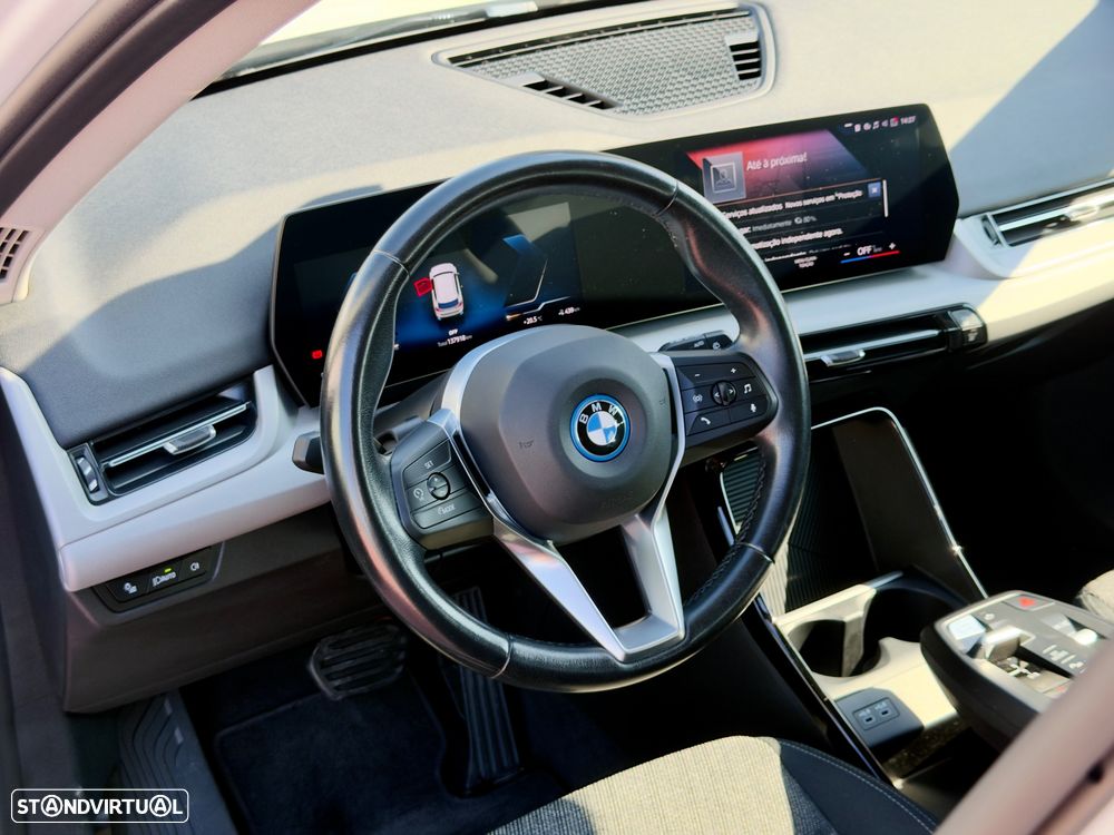 BMW iX1 xDrive30 - 12