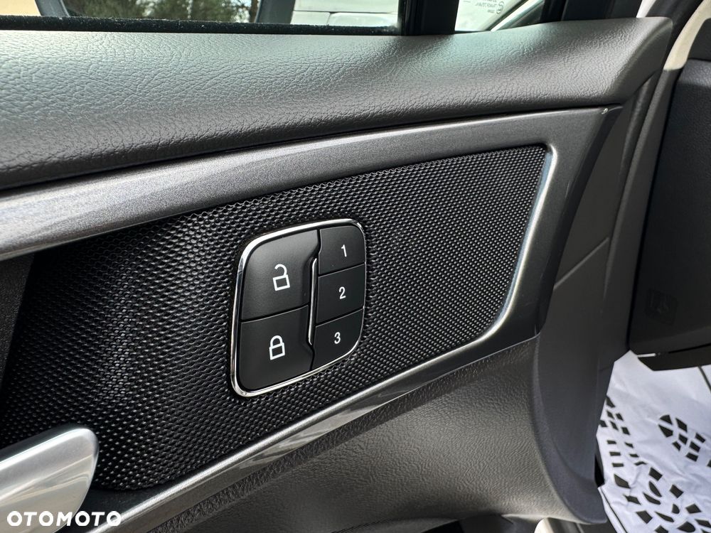 Ford Mondeo 2.0 Ti-VCT Titanium - 25