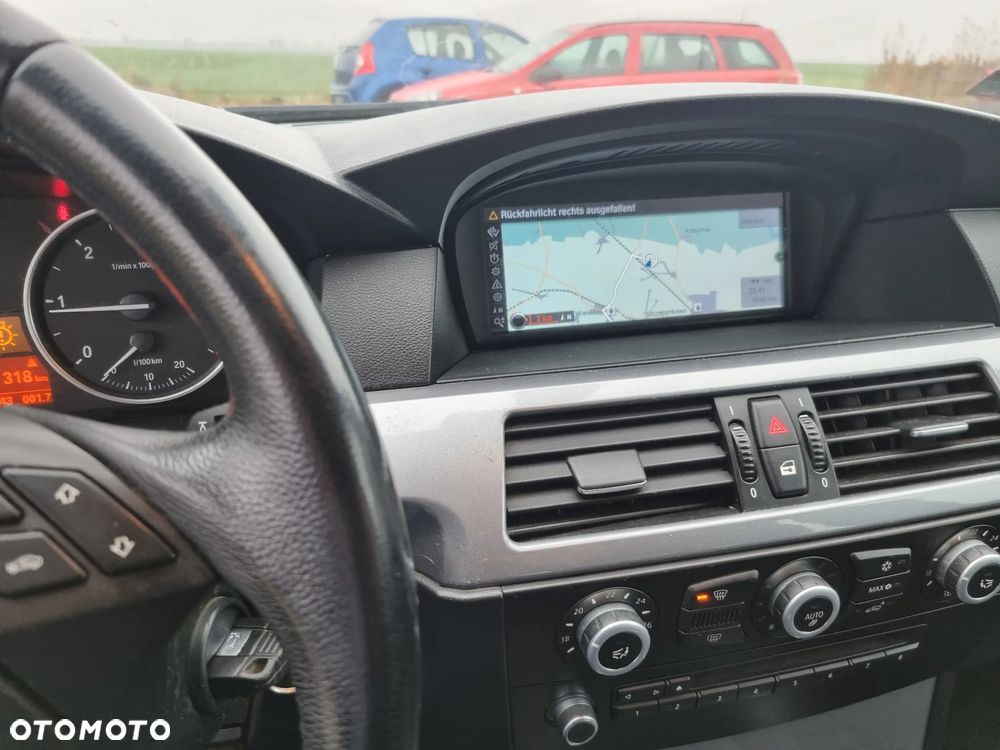 BMW Seria 5 520d Edition Exclusive - 7