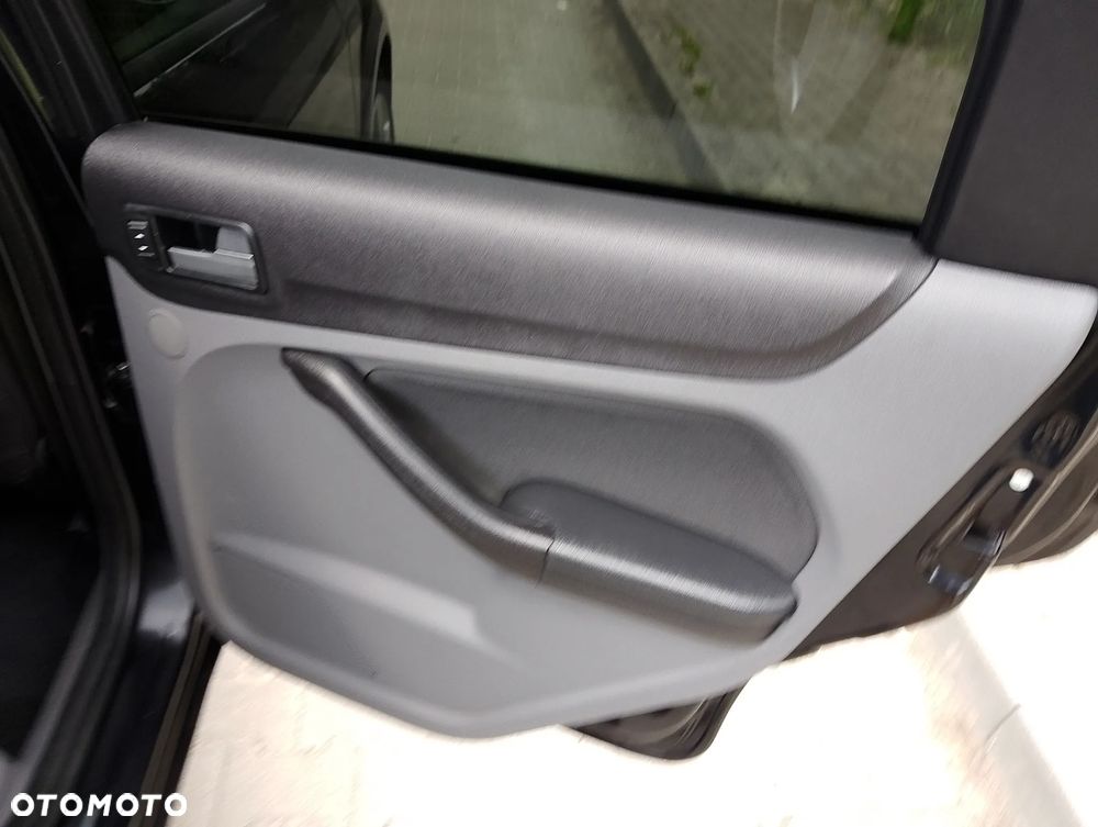 Ford Focus - 20