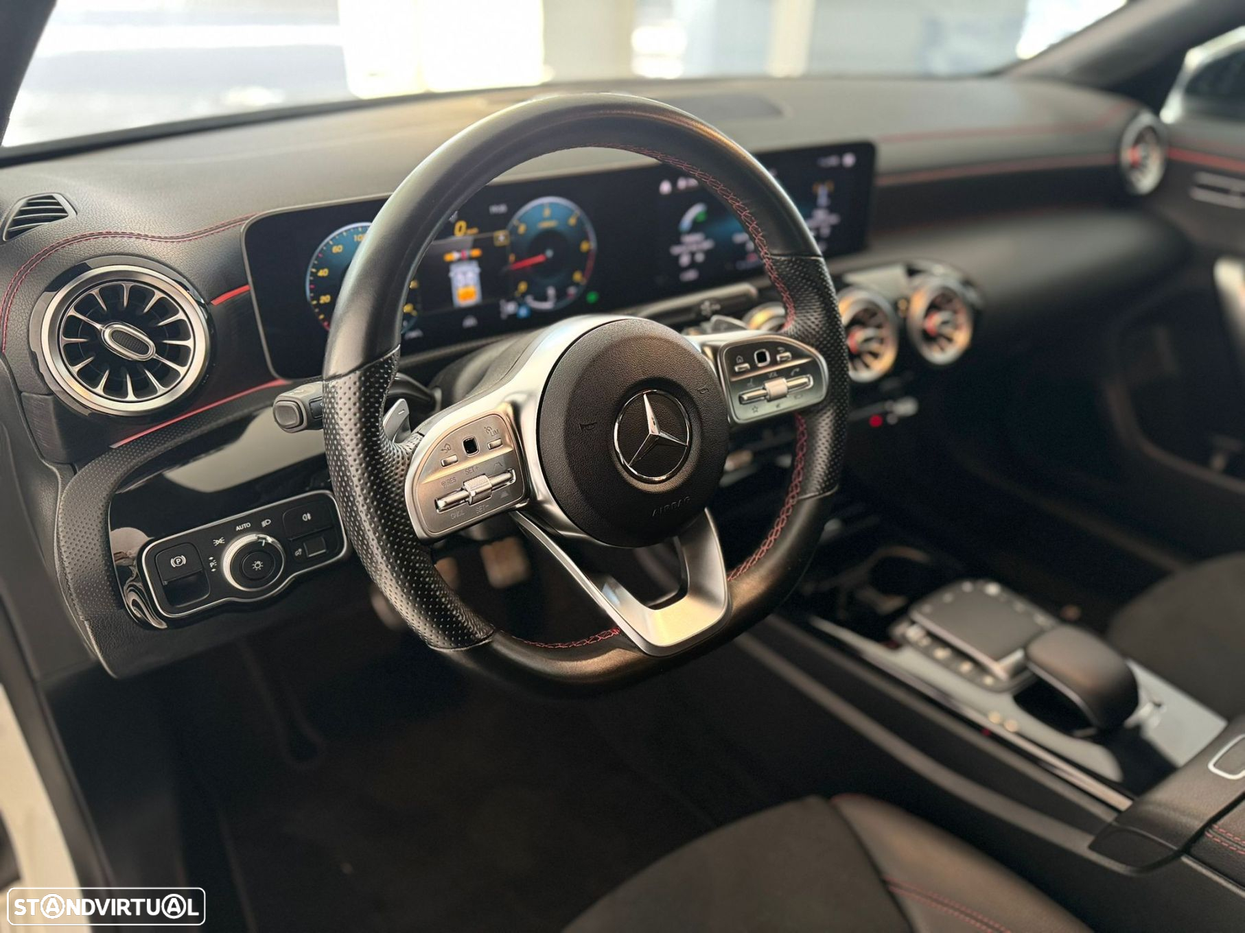 Mercedes-Benz CLA 220 - 17