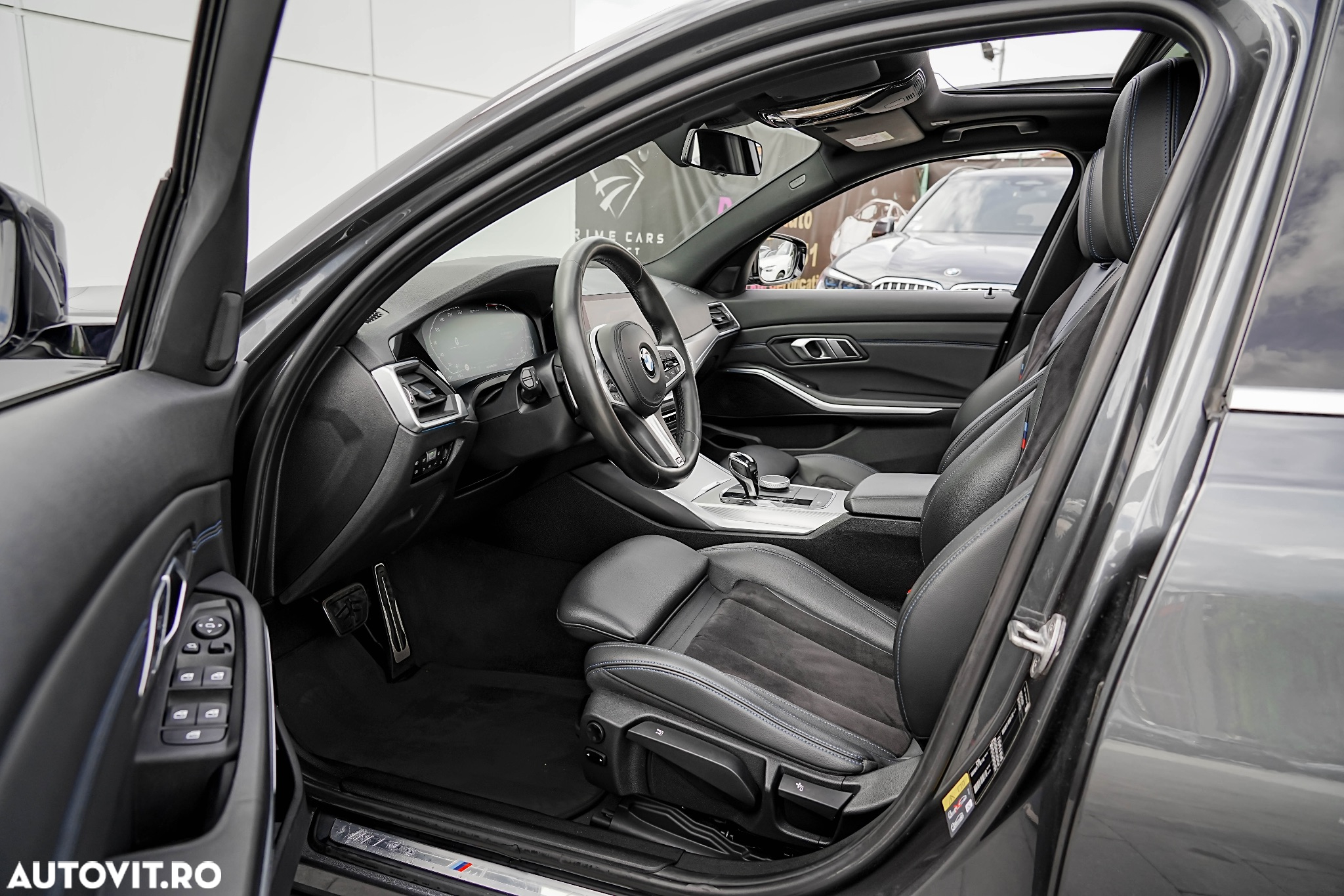 BMW Seria 3 330e Aut. M Sport - 23