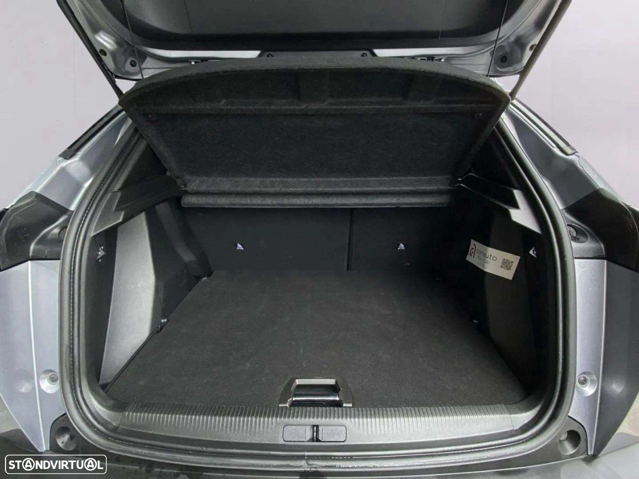 Peugeot 2008 1.2 PureTech Allure - 22