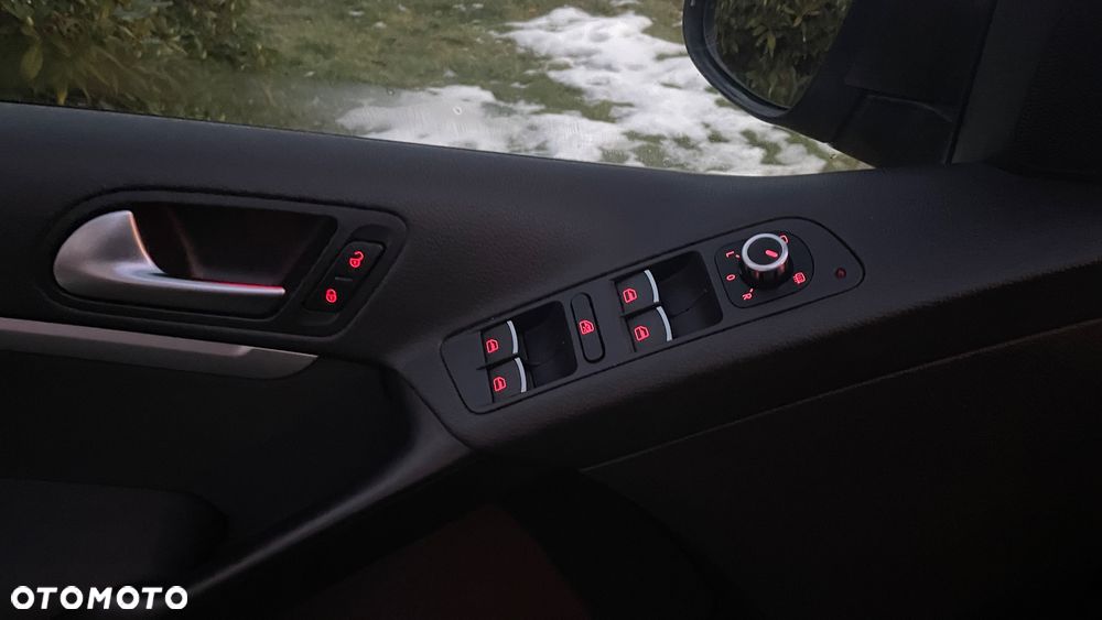 Volkswagen Tiguan 2.0 TDI DPF 4Motion BlueMotion Technology DSG Cup Sport & Style - 19