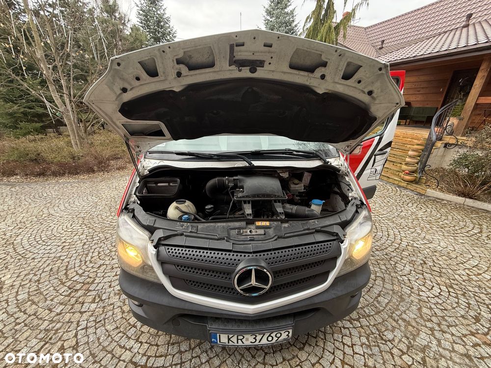 Mercedes-Benz Sprinter 319 - 21