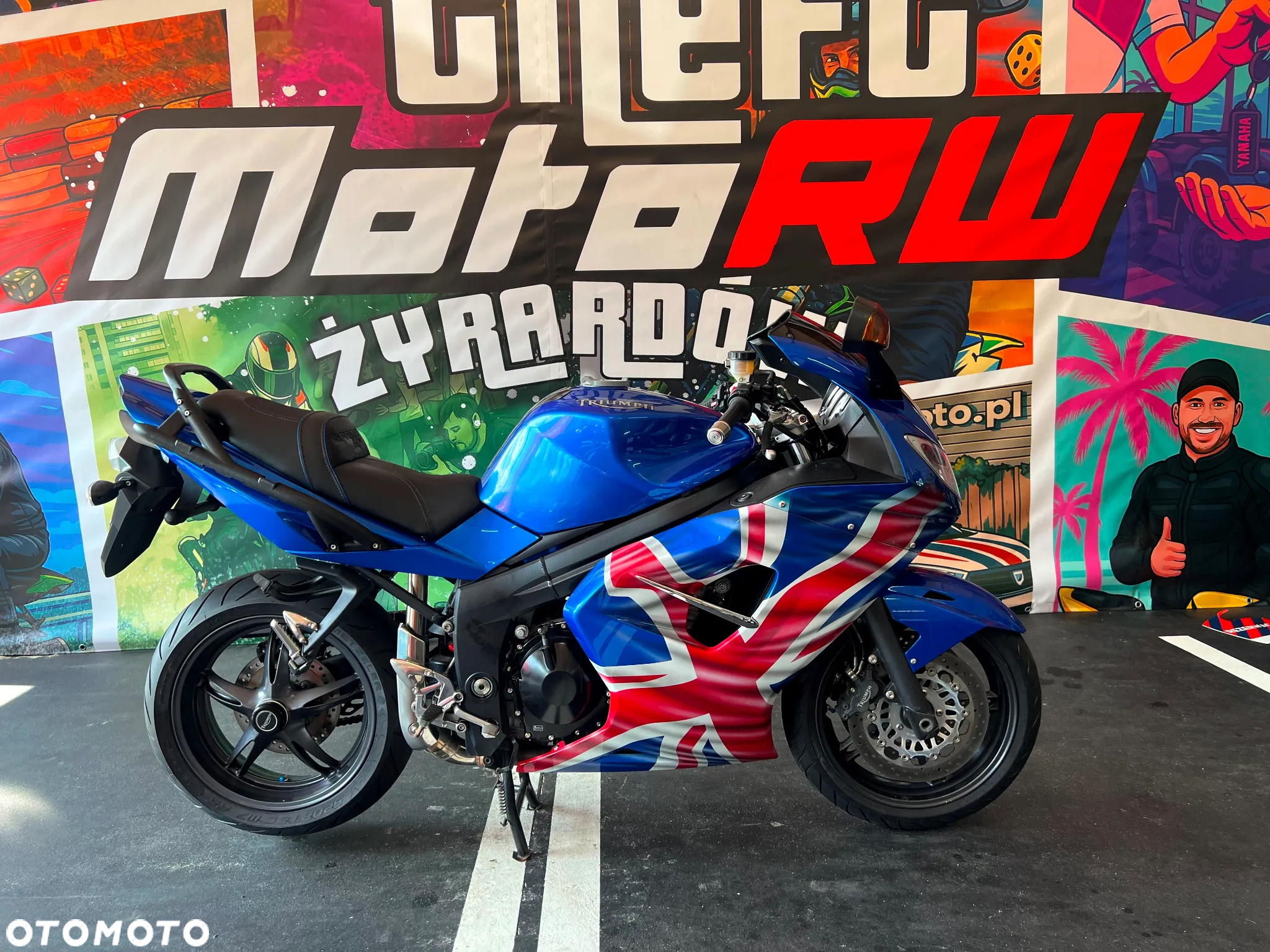 Triumph Sprint - 4