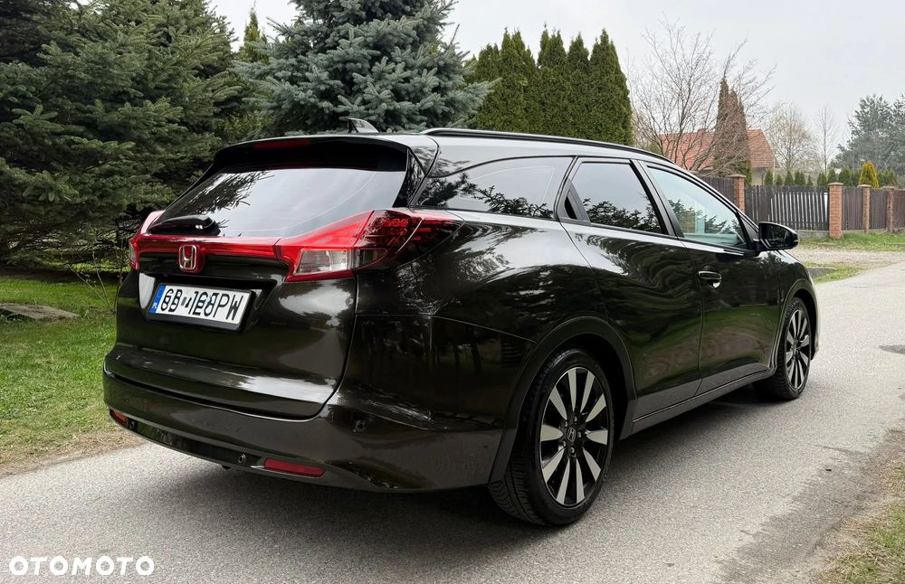 Honda Civic 1.6 i-DTEC Executive Black Edition - 7