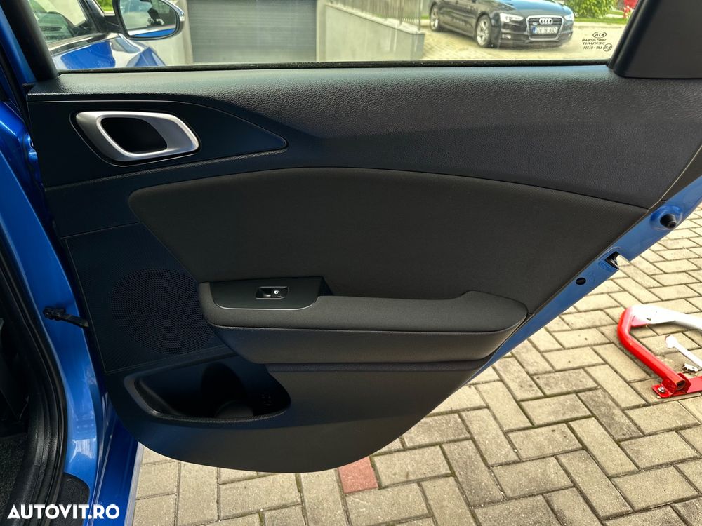 Kia Ceed 1.4 Vision - 30