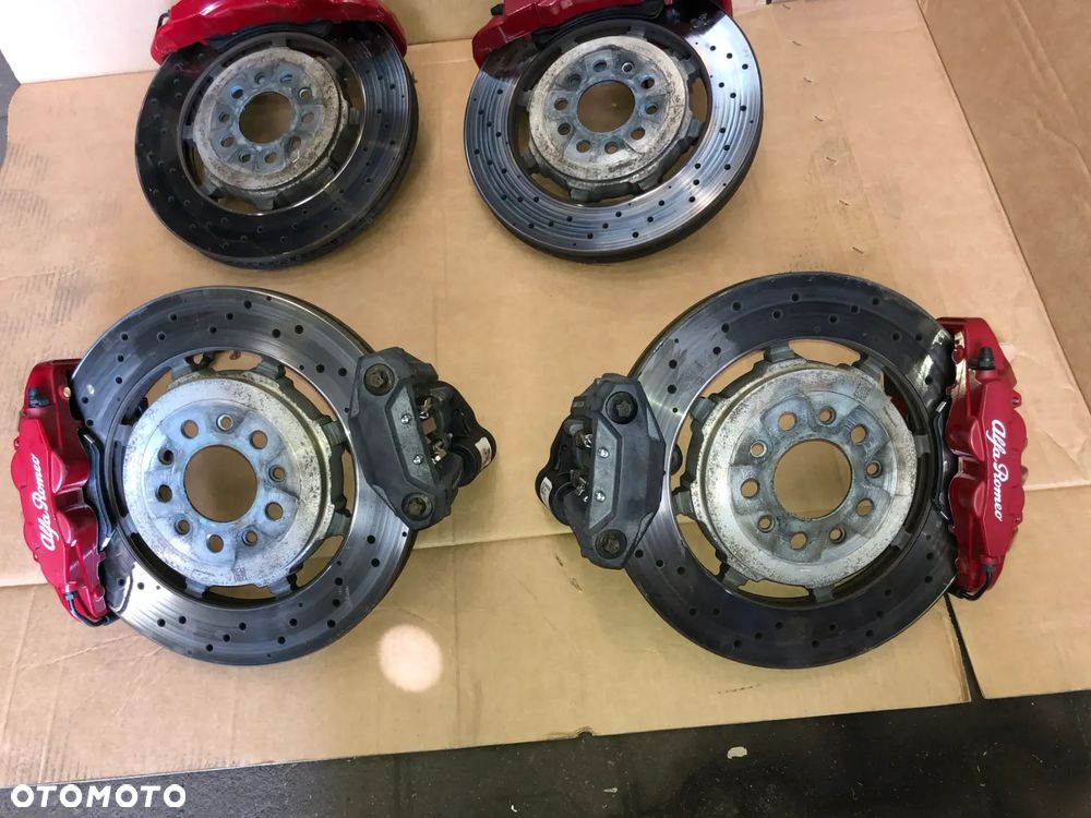 ZACISKI ZACISK HAMULCOWY TARCZA  ALFA ROMEO STELVIO QV GWA!!! - 2