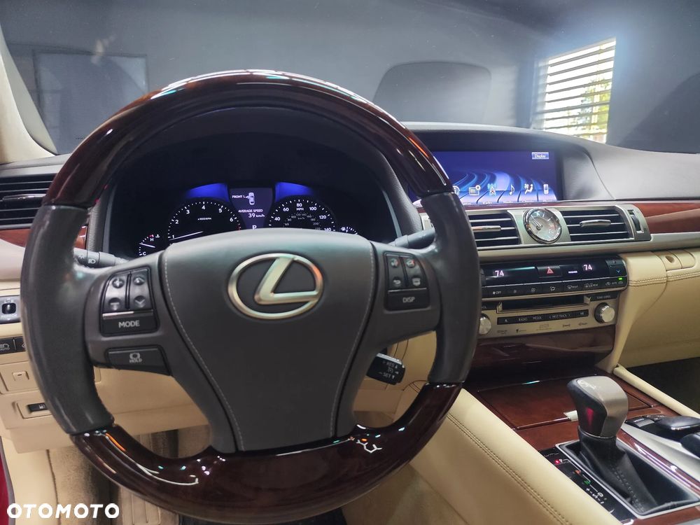 Lexus LS - 15