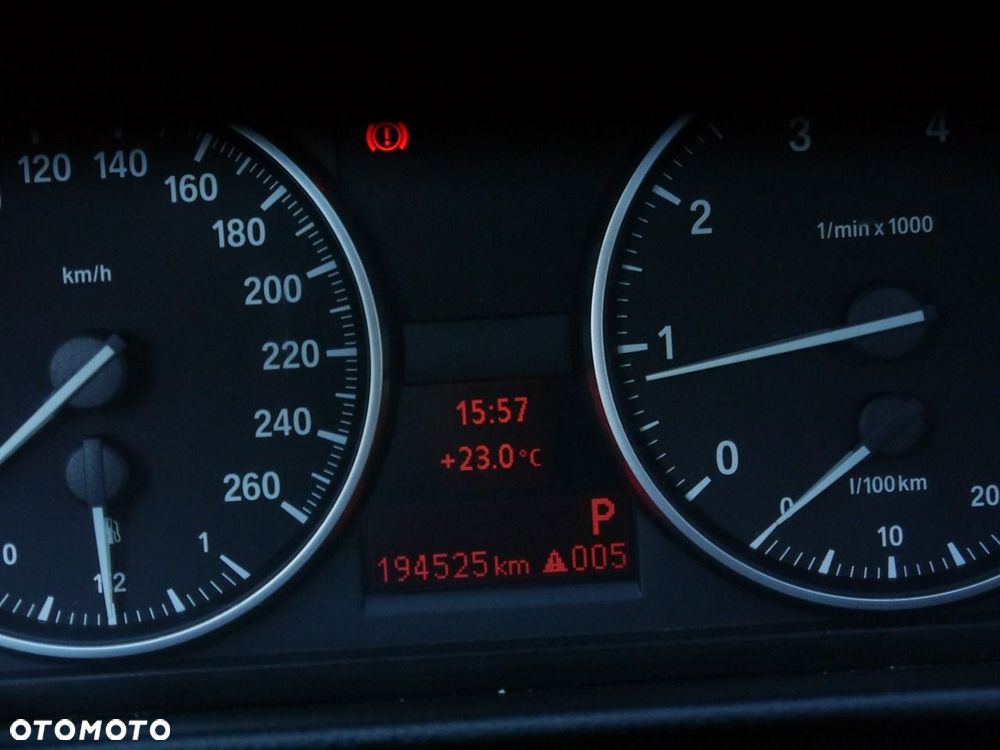 BMW Seria 3 318i Edition Sport - 21