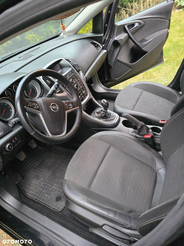 Opel Astra 1.4 Turbo Exklusiv - 10