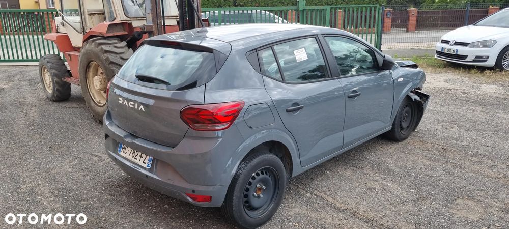 Dacia Sandero TCe 100 Essential - 1