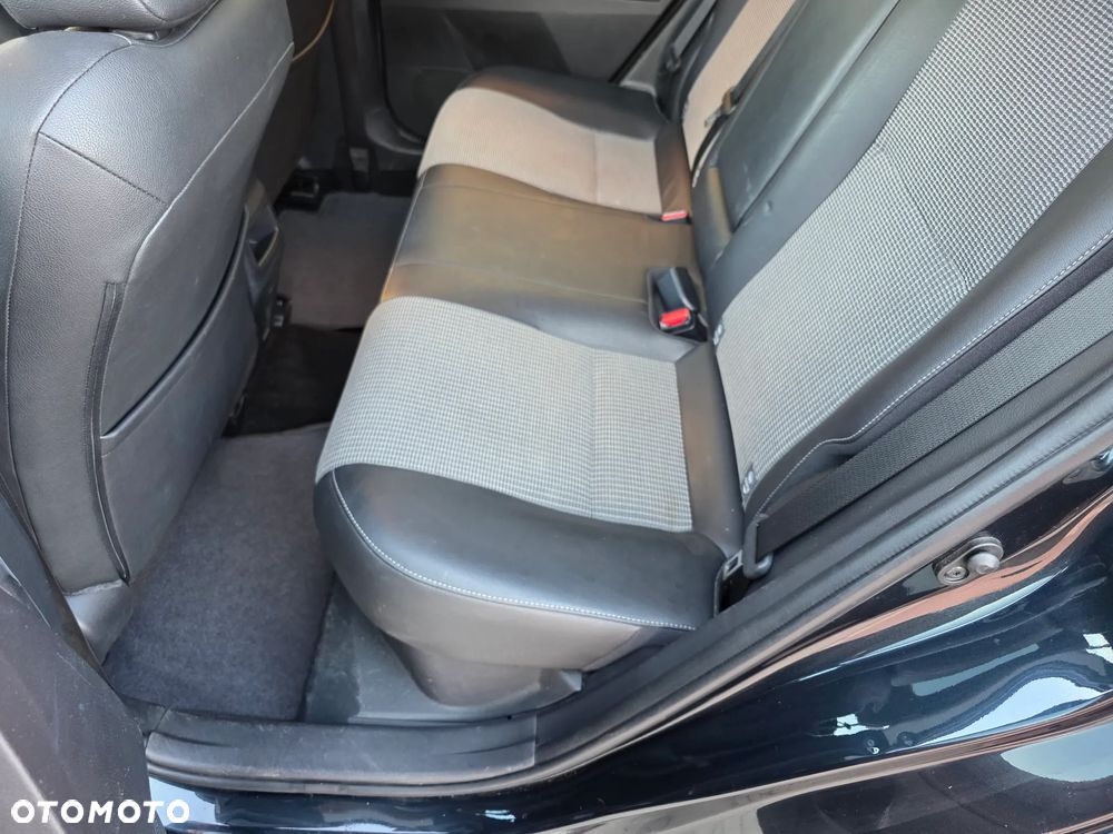 Toyota Auris - 20