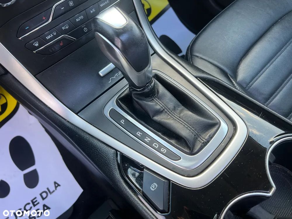 Ford Edge - 18
