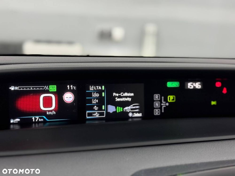 Toyota Prius 1.8 Hybrid Premium - 19