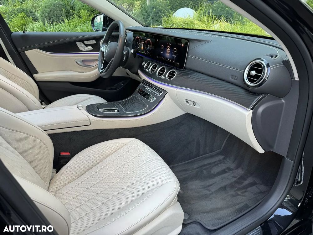Mercedes-Benz E 300 4MATIC Aut. - 13