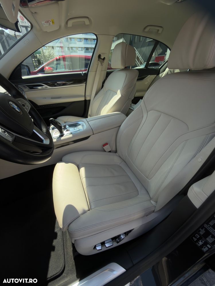 BMW Seria 7 730d xDrive MHEV - 4