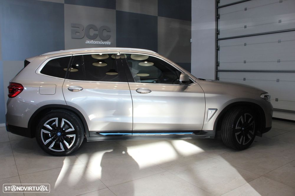 BMW iX3 Impressive - 3