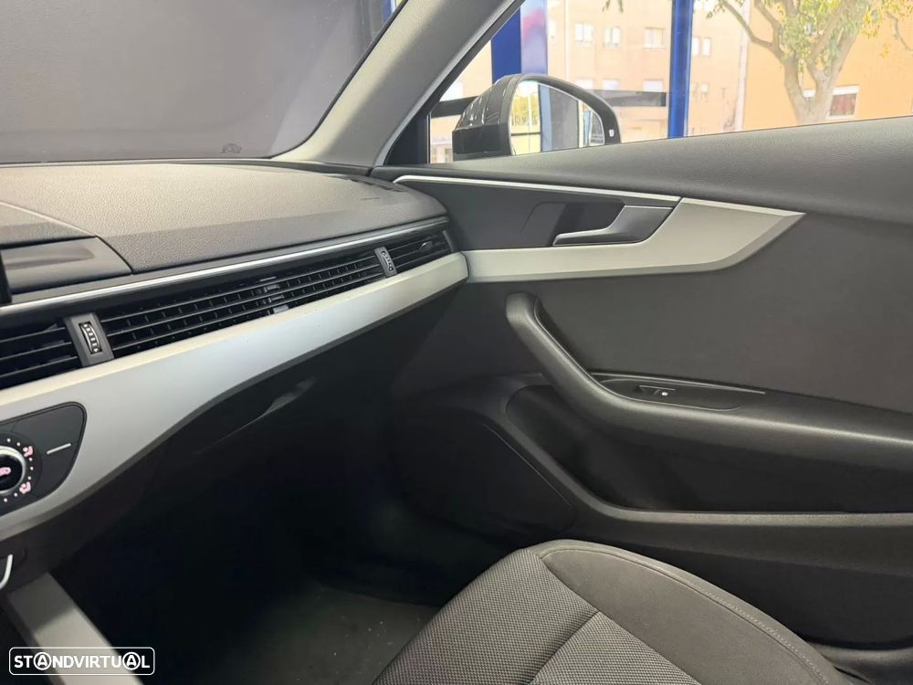 Audi A4 Avant 30 TDI Advanced S tronic - 15