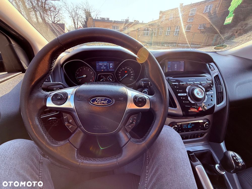 Ford Focus 1.6 EcoBoost Titanium - 4