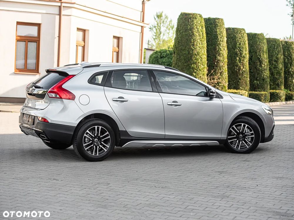 Volvo V40 Cross Country D2 Momentum - 15