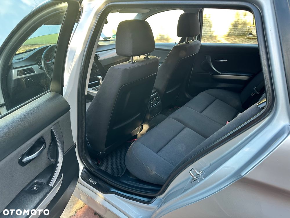 BMW Seria 3 - 11
