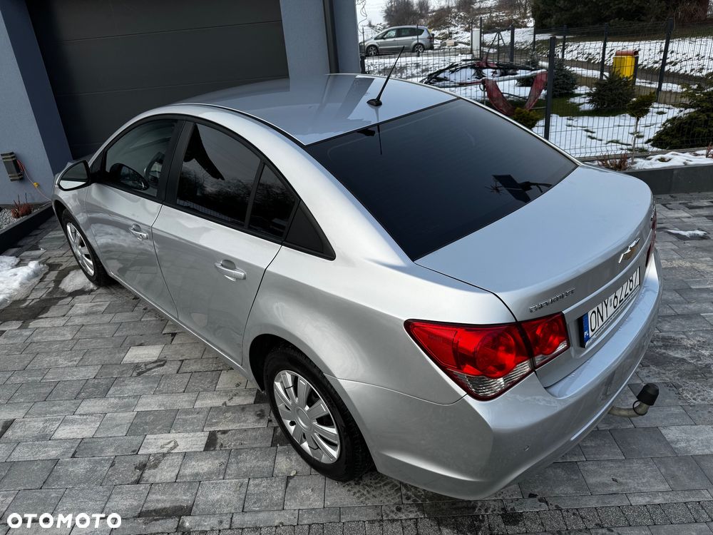 Chevrolet Cruze 1.8 LT - 16
