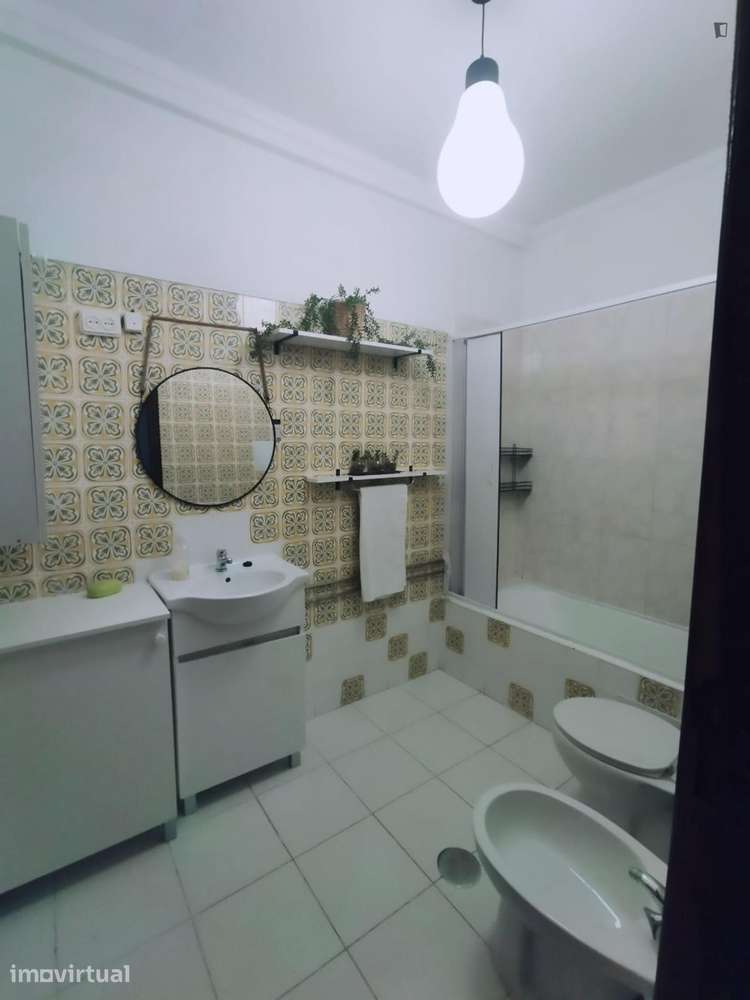 Quarto - localizado em Alta de Santa Clara Coimbra - Grande imagem: 5/19
