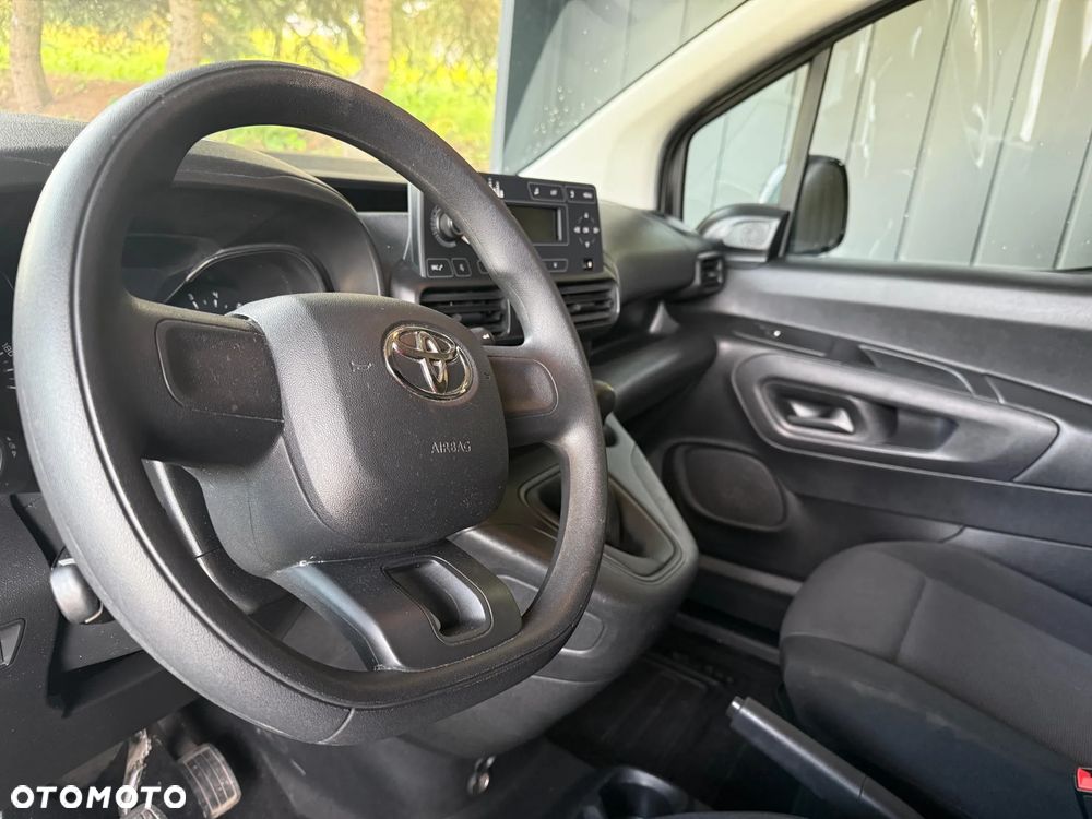 Toyota Proace City - 13
